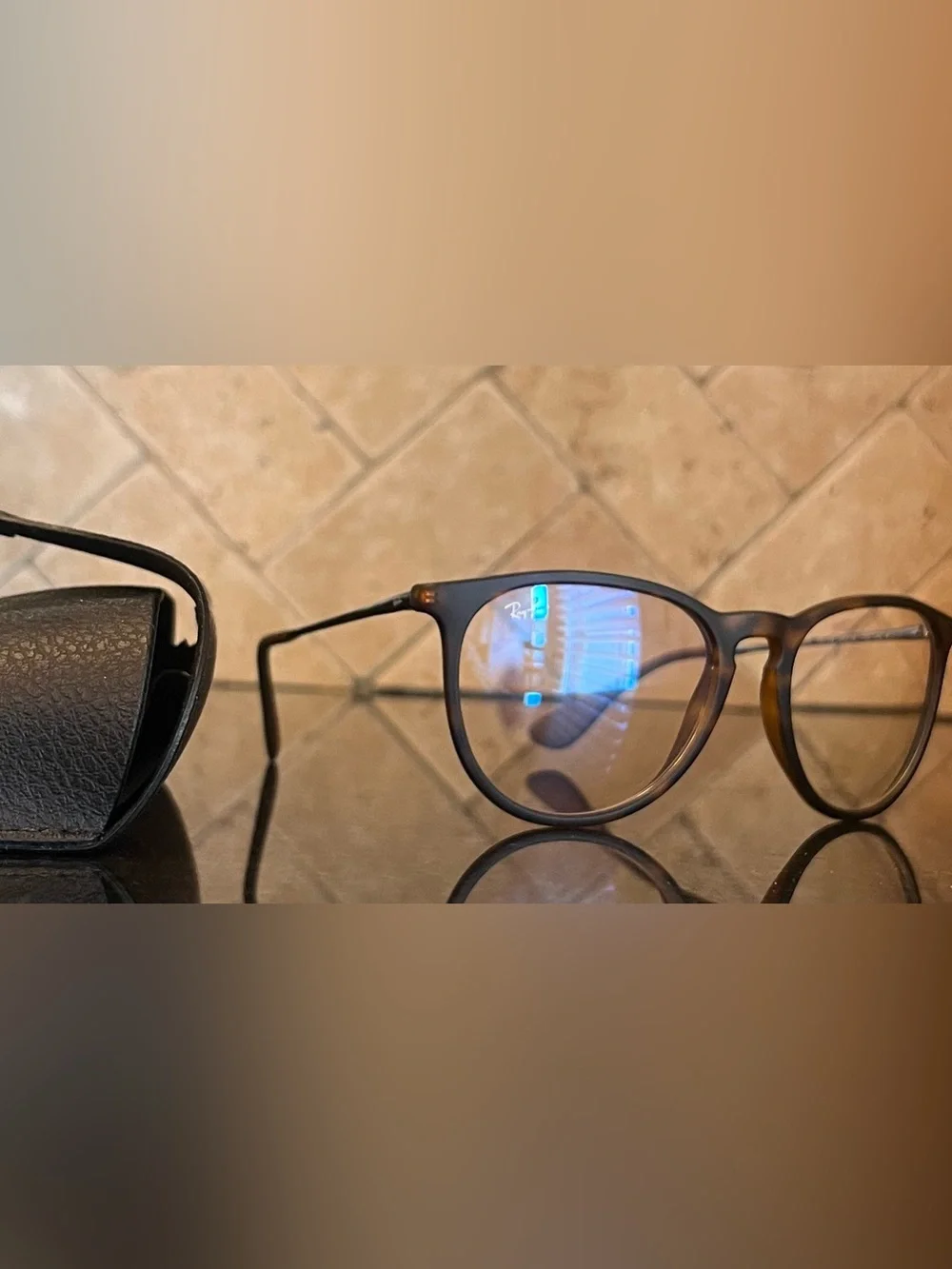 NWOT Ray-Ban ERIKA BLUE-VIOLET LIGHT CLEAR GLASSES